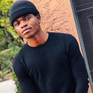 Meet your Posher, Chanel